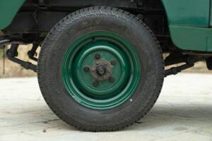 Bild 18/50 von Land Rover 88 (1978)