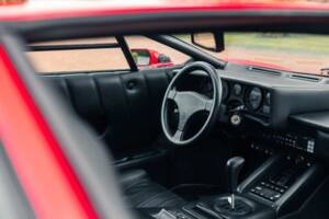 Bild 13/32 von Lamborghini Countach 25 Anniversary (1990)