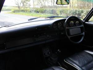 Image 12/19 of Porsche 911 Turbo 3.3 (1988)
