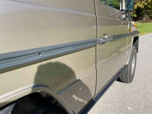Image 14/39 of Mercedes-Benz 230 GE (SWB) (1986)