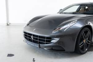 Image 39/47 of Ferrari FF (2015)