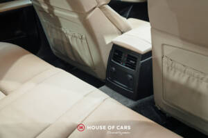 Image 21/25 of BMW M5 (2005)