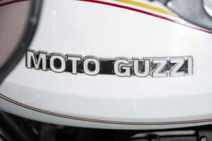 Image 31/44 de Moto Guzzi California II (1983)
