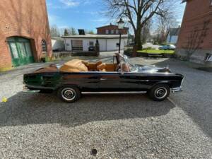 Imagen 5/23 de Mercedes-Benz 280 SE (1968)