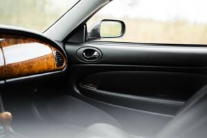 Immagine 23/28 di Jaguar XK8 4.0 (1999)