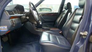 Afbeelding 34/40 van Mercedes-Benz E 420 (1993)