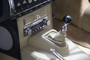 Bild 25/39 von Jaguar E-Type 4.2 (1966)