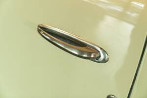 Image 13/50 of FIAT 1100 Ghia (1947)