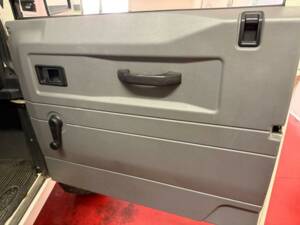 Image 22/27 of Land Rover Defender 90 Td5 (2000)