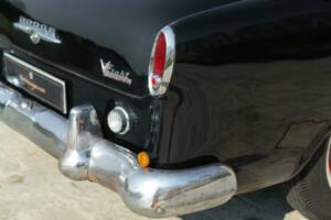 Image 21/50 of Dodge Coronet "Red Ram" (1953)