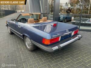 Imagen 3/12 de Mercedes-Benz 560 SL (1987)