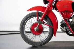 Immagine 20/50 di Moto Guzzi Falcone Turismo (1960)