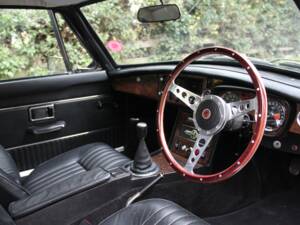 Bild 8/16 von MG MGB GT (1974)