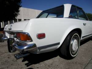 Bild 14/36 von Mercedes-Benz 280 SL (1970)