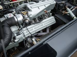 Bild 53/59 von Aston Martin V8 EFi Volante (1988)