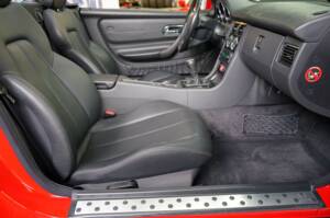Image 21/41 of Mercedes-Benz SLK 230 Kompressor (1998)