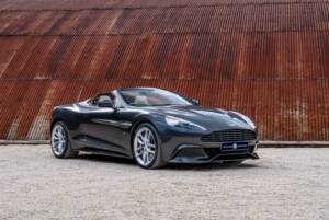 Immagine 10/35 di Aston Martin Vanquish (2017)