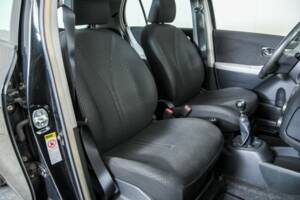 Bild 28/50 von Toyota Yaris 1.33 VVT-i (2011)