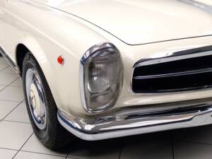 Bild 13/79 von Mercedes-Benz 230 SL (1965)
