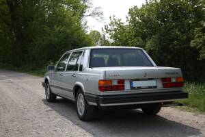Bild 4/16 von Volvo 760 GLE (1986)