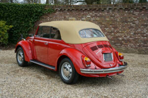 Immagine 2/50 di Volkswagen Super Beetle (1971)