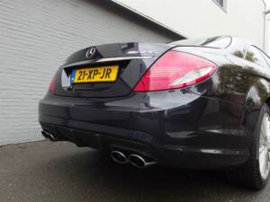 Bild 15/49 von Mercedes-Benz CL 63 AMG (2007)