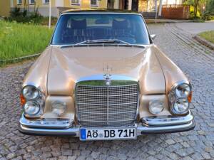 Image 45/73 of Mercedes-Benz 280 SE (1971)
