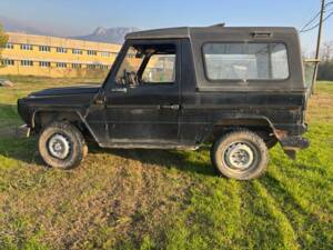 Image 1/53 of Mercedes-Benz 240 GD (SWB) (1982)