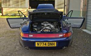 Immagine 26/50 di Porsche 911 Carrera (1996)