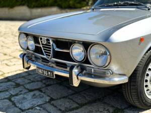 Afbeelding 24/43 van Alfa Romeo 1750 GT Veloce (1970)