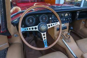 Image 40/50 de Jaguar Type E 3.8 (1964)