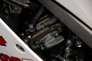 Immagine 40/50 di Yamaha RZV 500 R (1985)