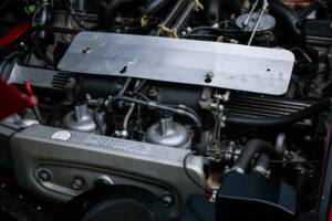 Image 12/36 de Jaguar Type E V12 (1973)
