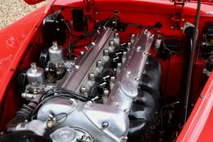 Image 30/50 of Jaguar XK 120 SE OTS (1954)