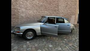 Image 43/67 de Citroën DS 23 Pallas IE (1973)