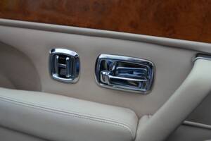 Bild 16/86 von Bentley Continental R (1997)