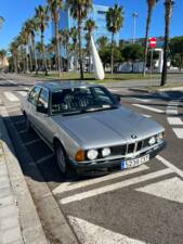 Image 3/36 of BMW 745i (1985)