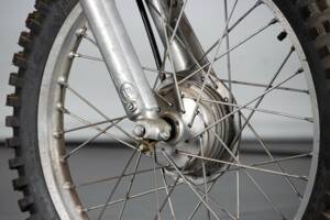 Immagine 37/50 di Montesa Cappra 250 VE (1977)
