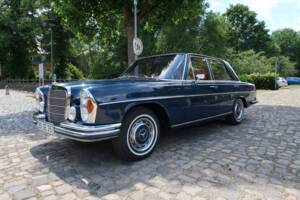 Bild 2/26 von Mercedes-Benz 280 SE 3,5 (1971)