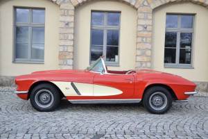 Image 3/20 of Chevrolet Corvette (1962)