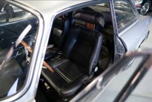 Image 16/27 of Alfa Romeo 1750 GT Veloce (1970)