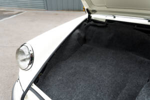 Image 34/78 of Porsche 911 2.0 E (1968)