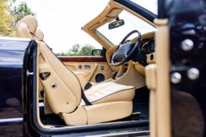 Bild 44/50 von Bentley Azure (1997)
