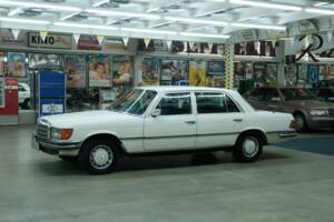 Image 2/50 de Mercedes-Benz 280 SEL (1978)