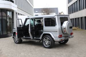 Image 44/64 of Mercedes-Benz G 400 CDI (LWB) (2004)