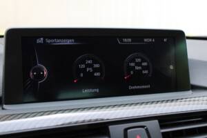 Image 47/98 of BMW M4 (2014)