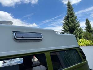 Image 12/100 of Volkswagen T2b Westfalia (1979)