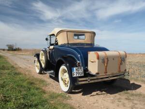 Image 5/60 of Ford Model A De Luxe (1931)