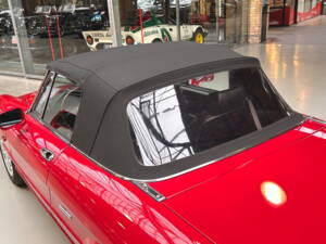 Immagine 15/27 di Alfa Romeo 2.0 Spider (1992)