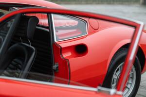 Bild 16/50 von Ferrari Dino 246 GT (1971)